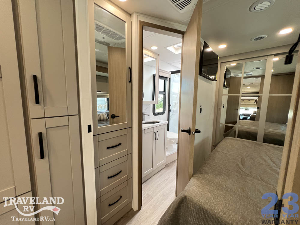2027 JAYCO GREYHAWK XL 32U - Image 37