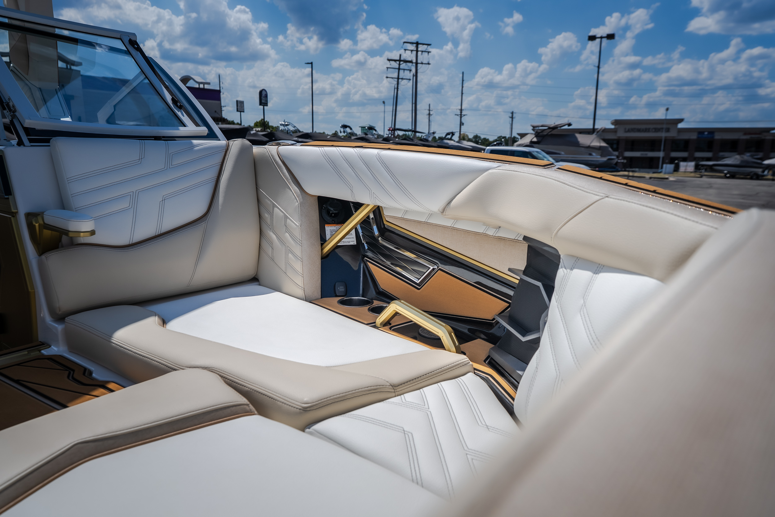 2027 Tigé Ultré 23ZX - Image 71