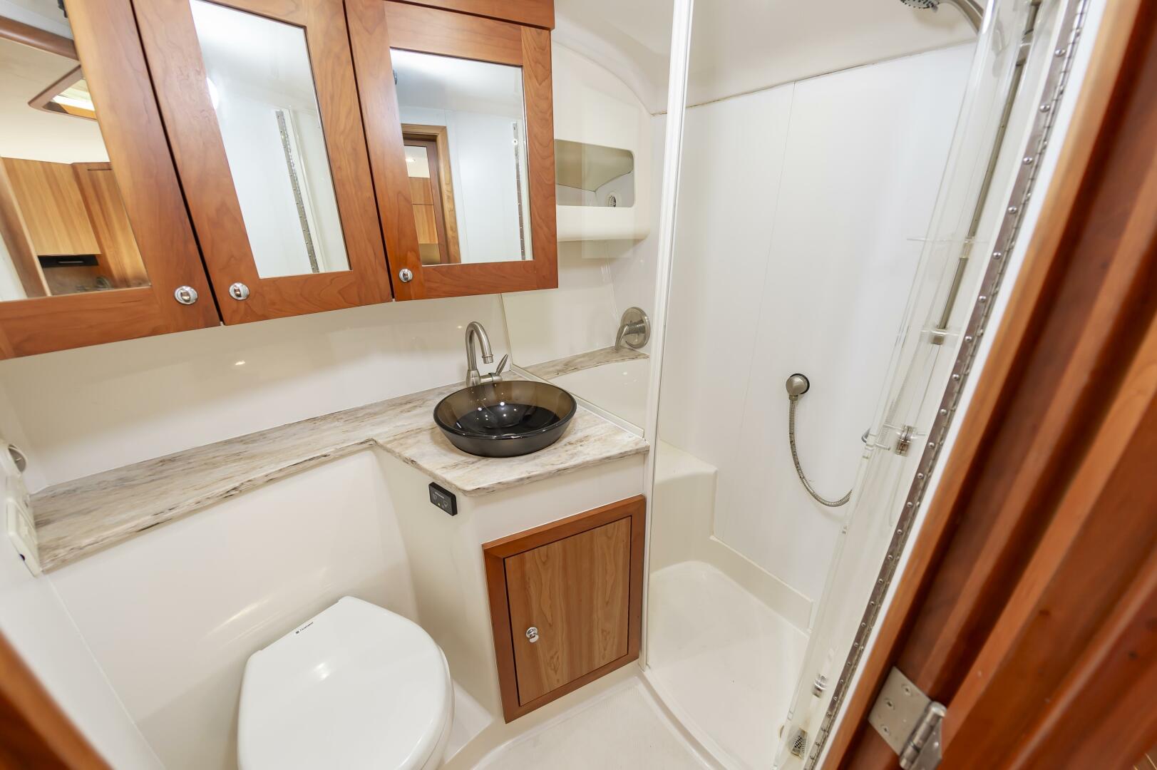 2014 Jupiter 41 Sport Bridge - Image 37