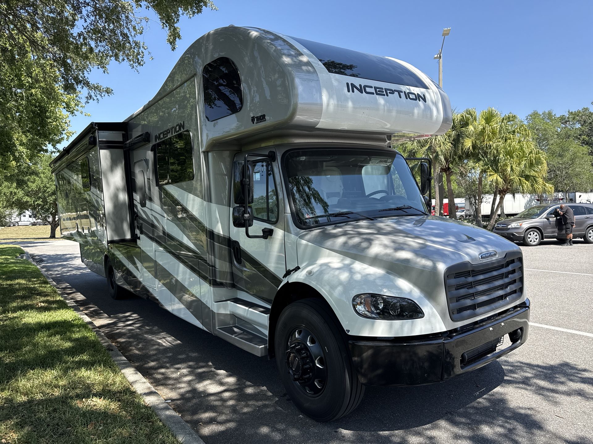 2026 Thor Motor Coach Inception