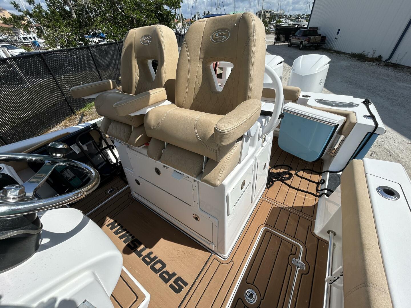 2018 Sportsman 282 OPEN - Image 18