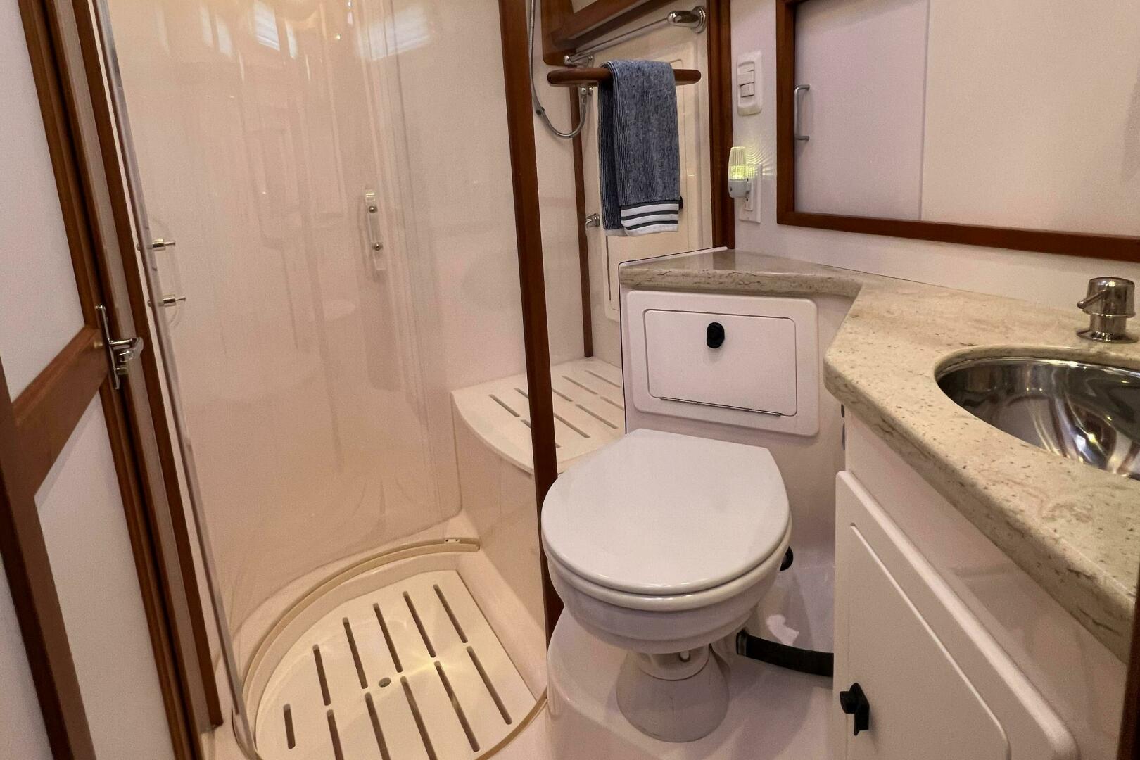 2008 Sabre 42 Hardtop Express - Image 41