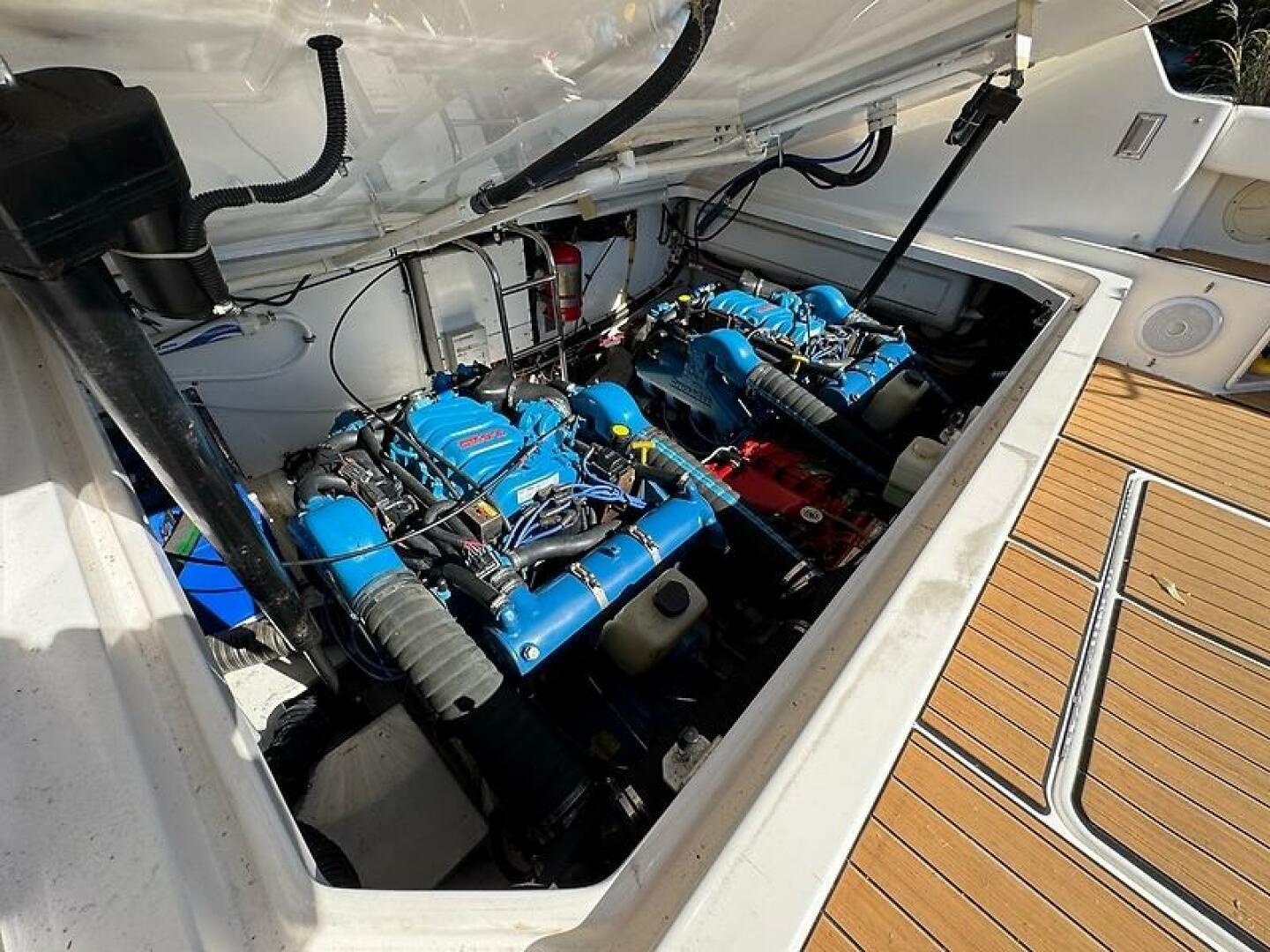 2000 Tiara Yachts 3500 Open - Image 19