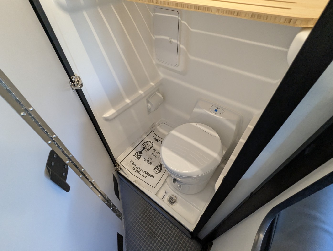 2027 Winnebago Revel Sport 44N - Image 15