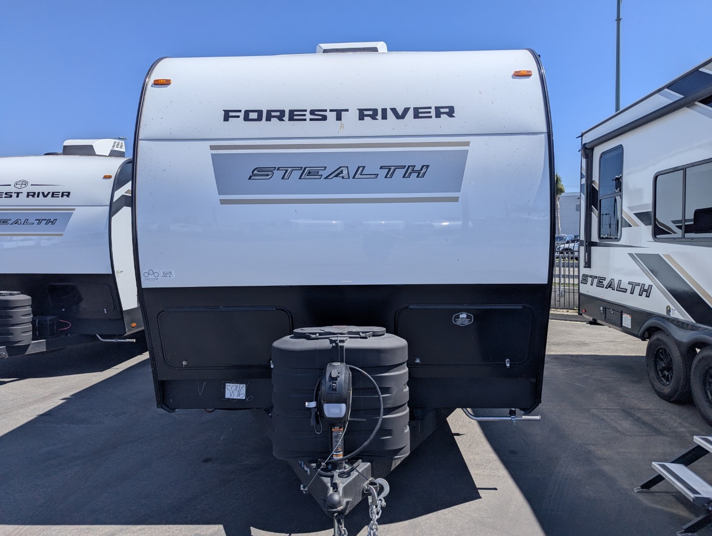 2027 FOREST RIVER STEALTH SFT2730 - Image 2