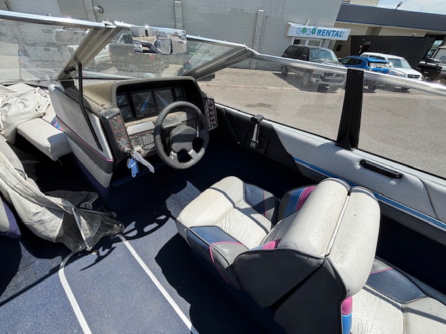 1989 Bayliner 2050 - Image 11