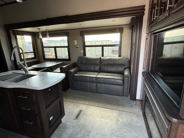 2018 Jayco North Point 379DBFS - Image 18