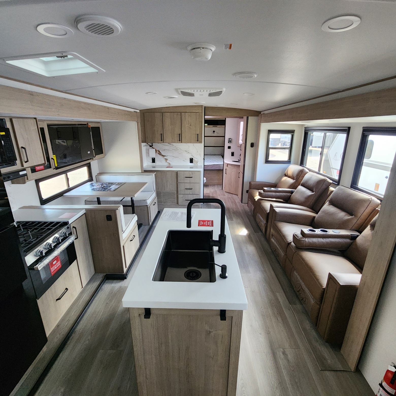 2026 GRAND DESIGN IMAGINE 3210BH - Image 34