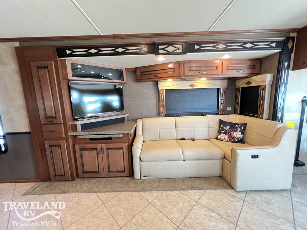 2015 Fleetwood Excursion 35B - Image 20