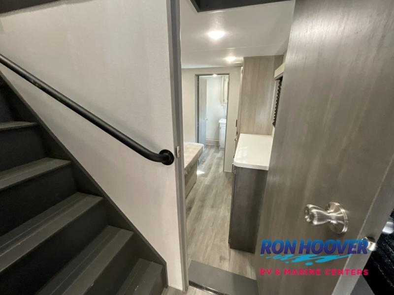 2026 COACHMEN CATALINA 44CONDO - Image 17