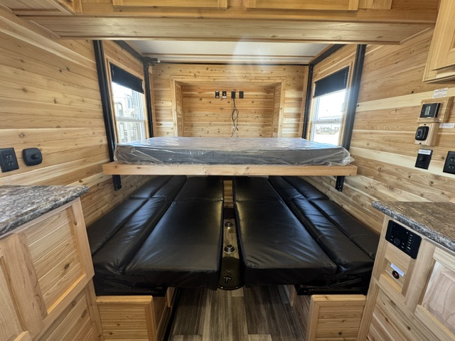 2027 ICE CASTLE RV EXTREME III 8X21 - Image 19