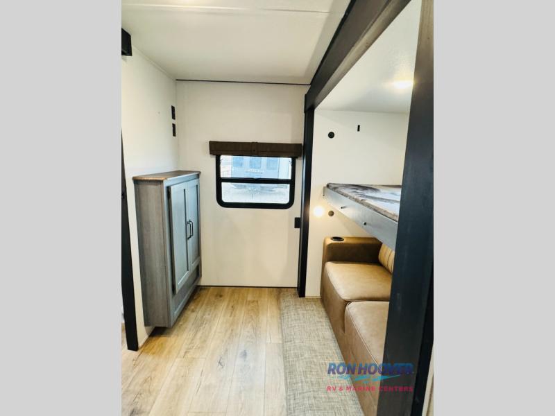 2026 PALOMINO 429LFT - Image 23