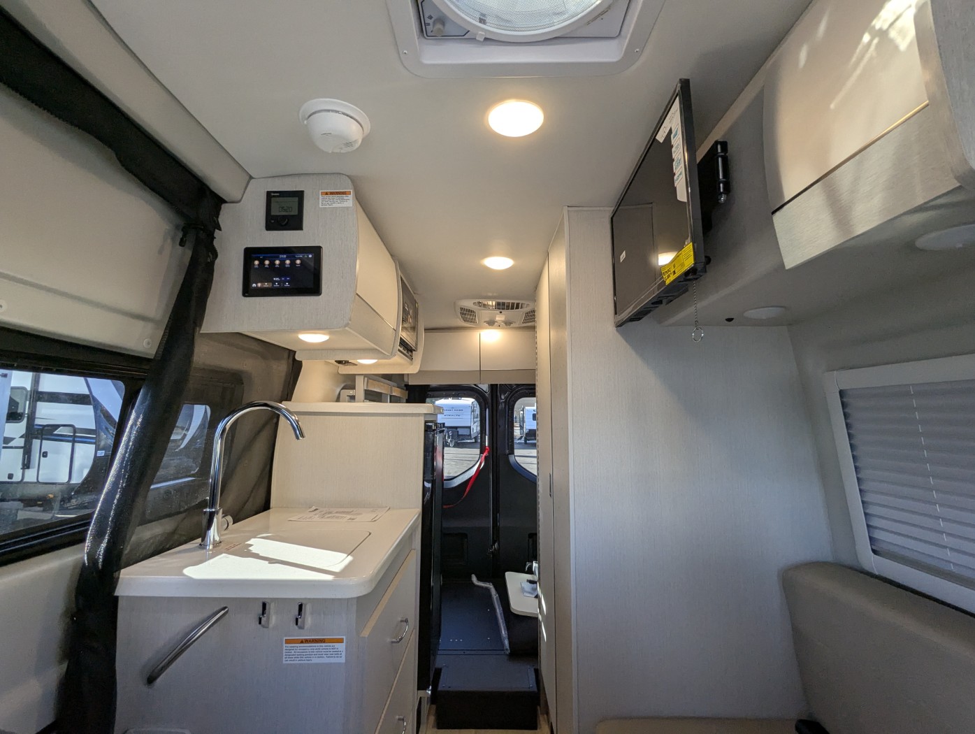 2026 Thor Motor Coach Tranquility 19M - Image 18