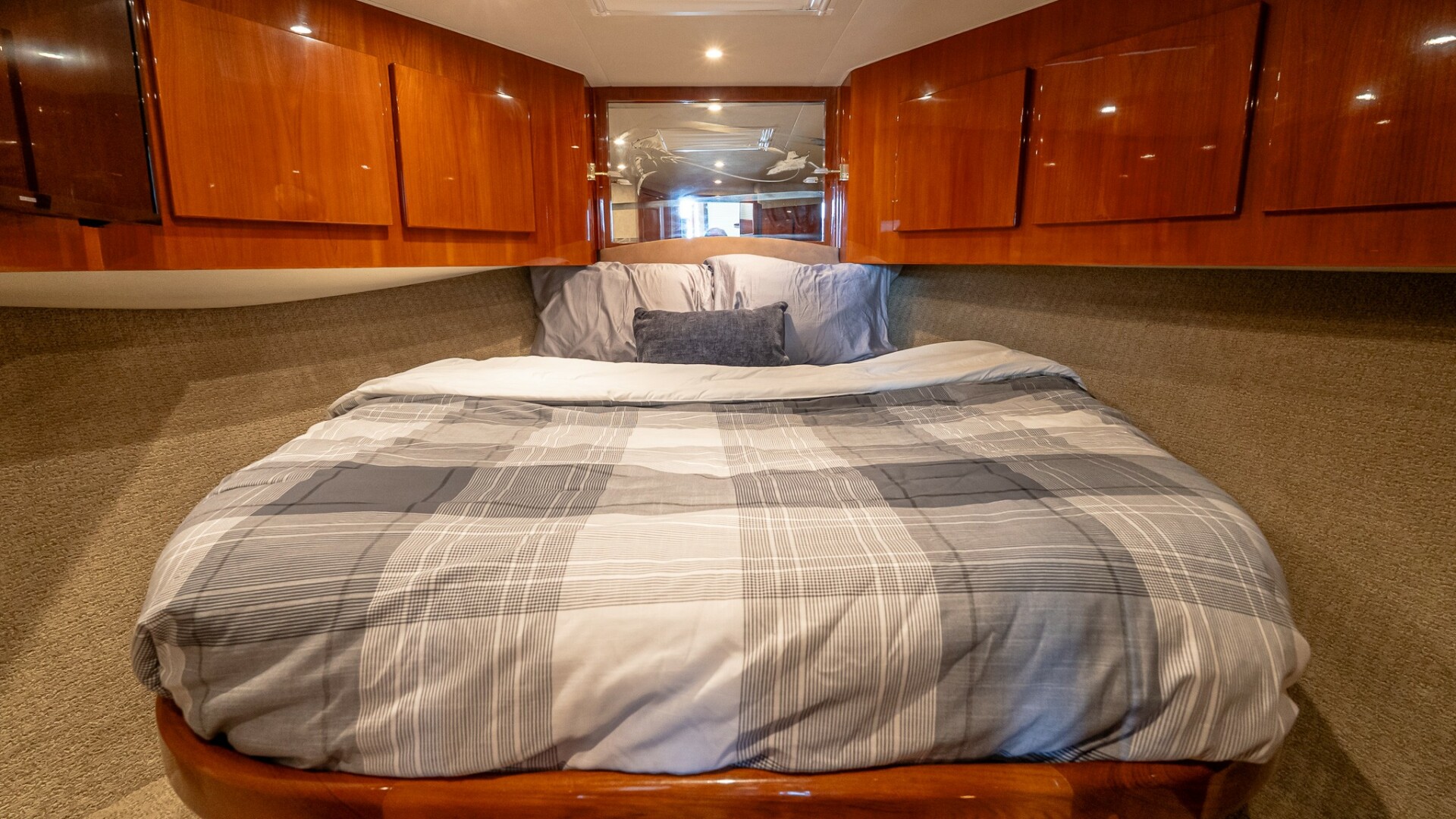 2003 Egg Harbor 42 Convertible - Image 20