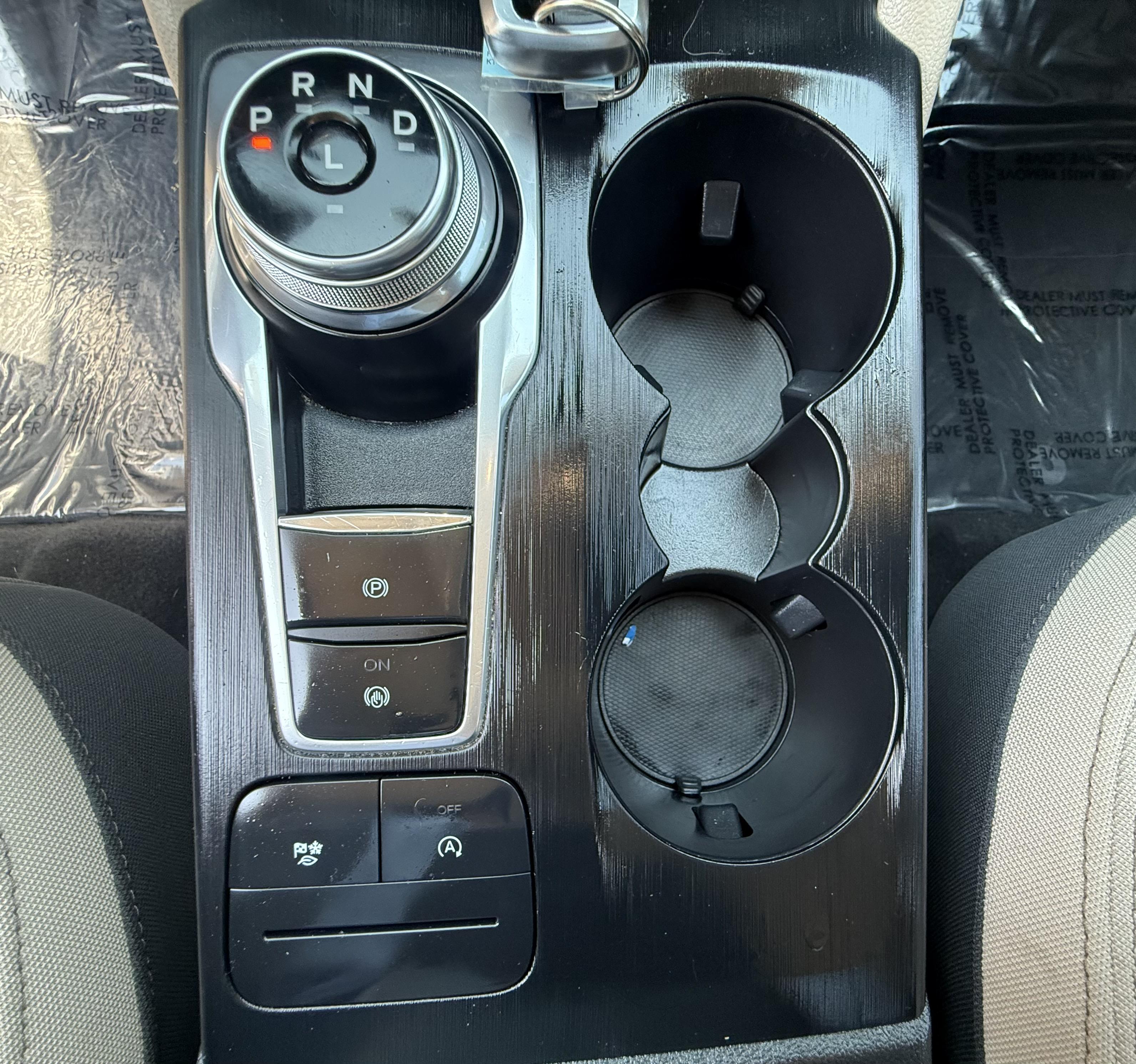 2020 Ford Escape Utility 4D SE 2WD - Image 2