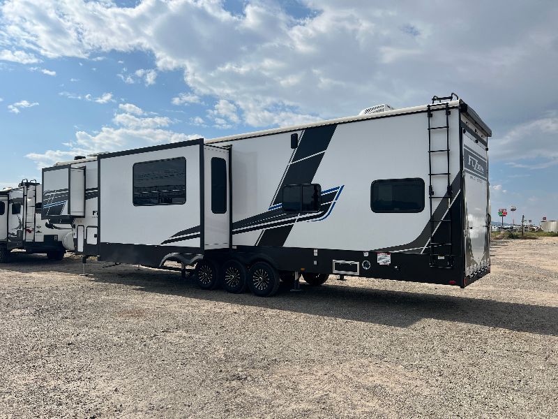 2025 Keystone Fuzion Impact 415 - Image 2