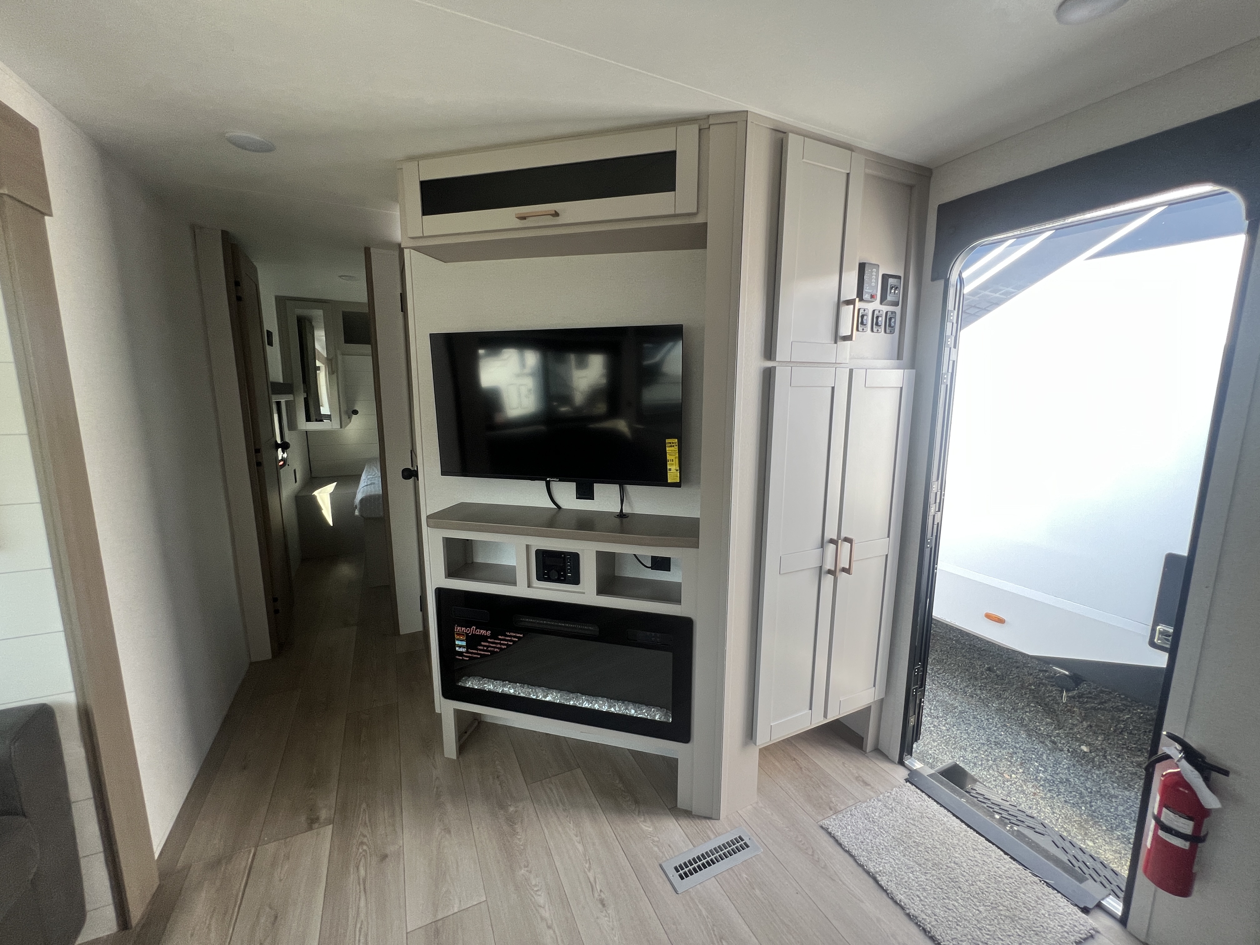 2027 Jayco Jay Flight SLX 333BTS - Image 27