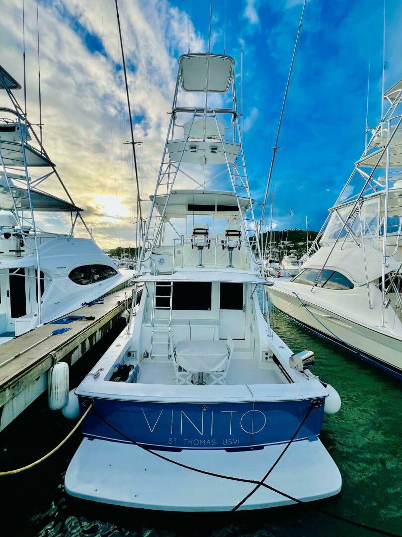 1997 Viking 43 Convertible - Image 27