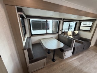 2027 JAYCO JAY FLIGHT 333BTS - Image 7