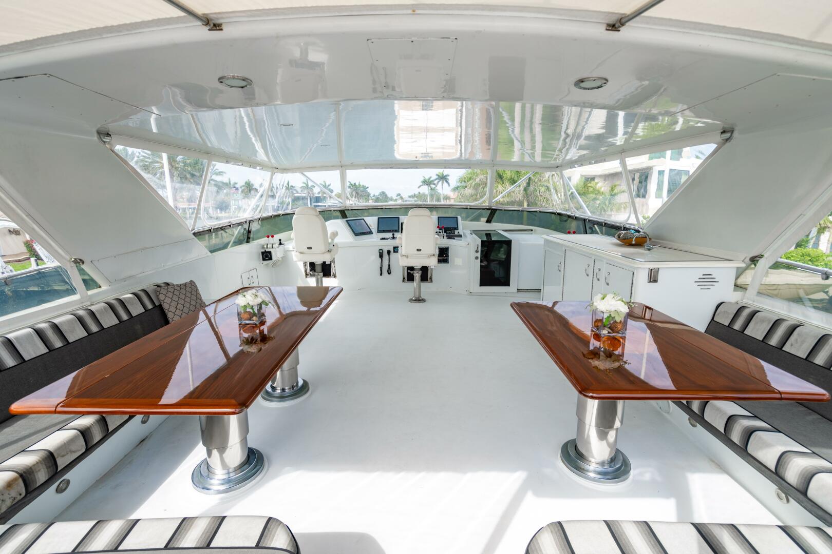 2001 Hatteras 100 Motor Yacht - Image 69