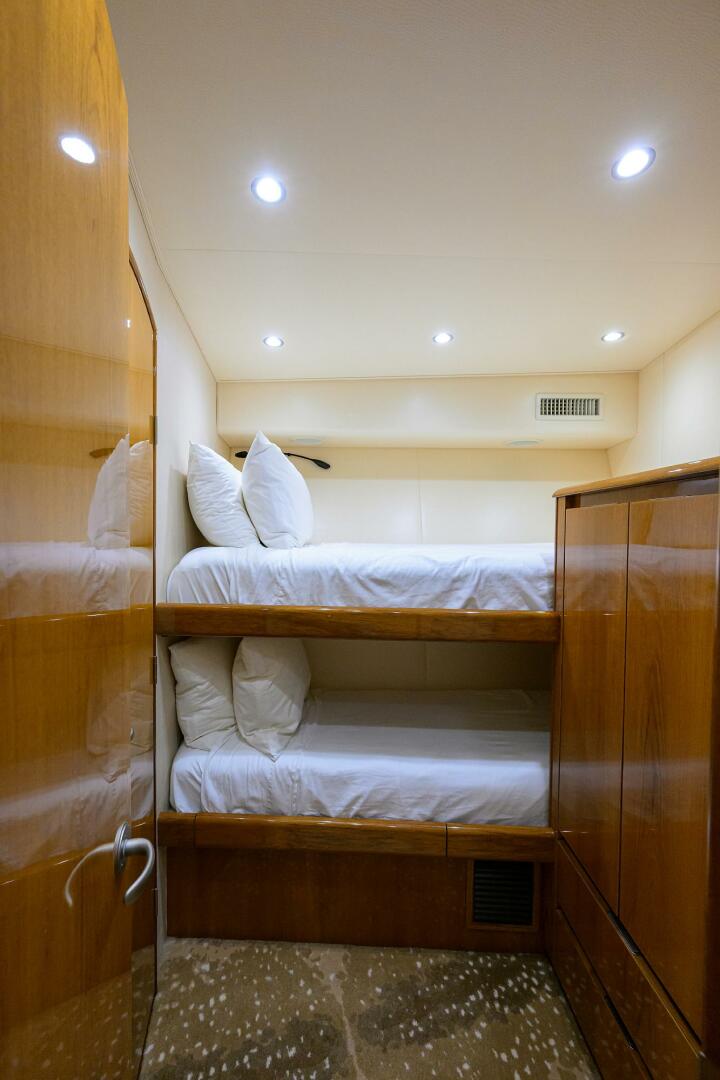 2014 Viking 76 Enclosed Bridge - Image 32