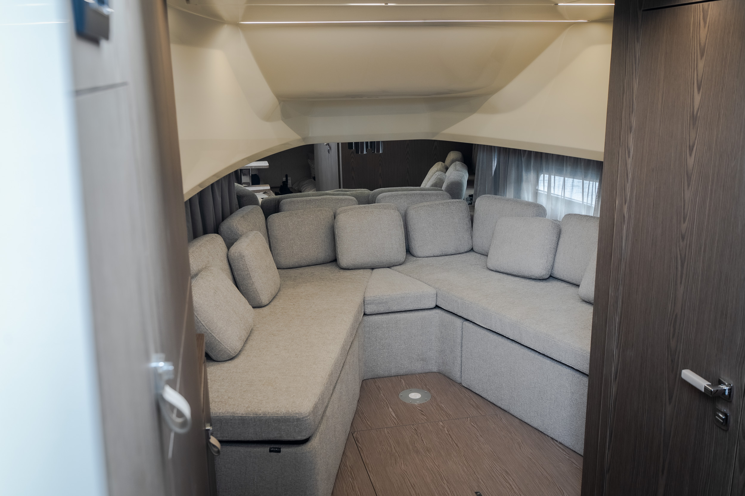 2025 Invictus TT430S - Image 78