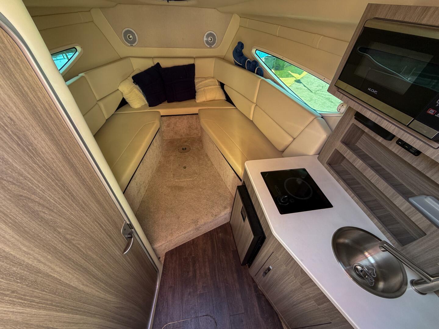 2020 Regal 26 Express - Image 4