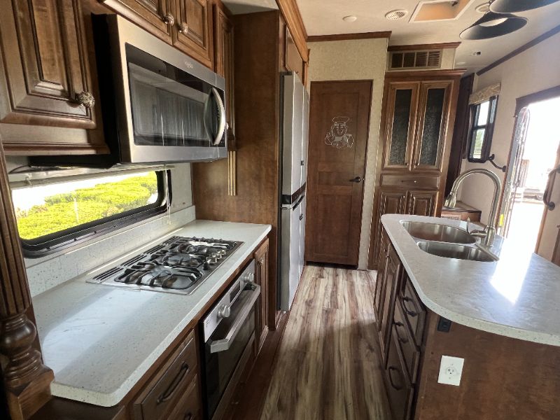2019 Heartland Bighorn BH 3160 ELITE - Image 11
