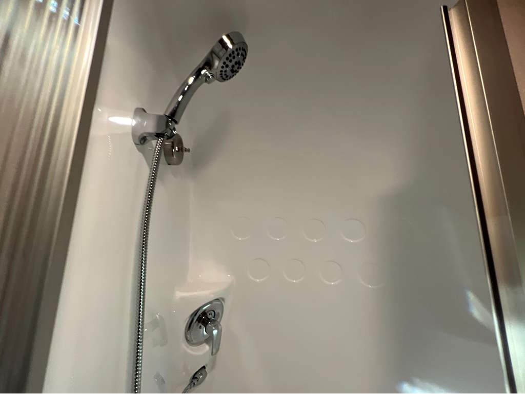 2027 AIRSTREAM CARAVEL 22FB - Image 19