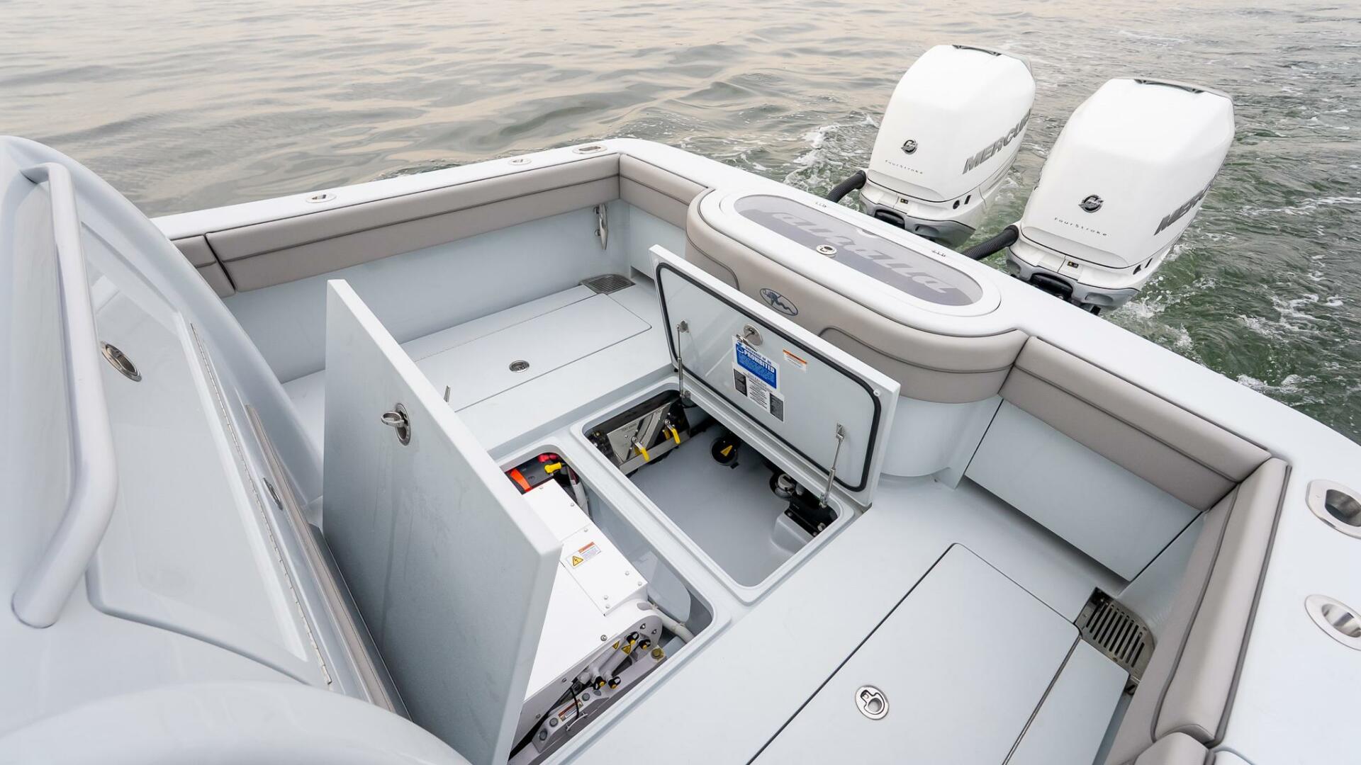 2023 Valhalla Boatworks V-33 - Image 10