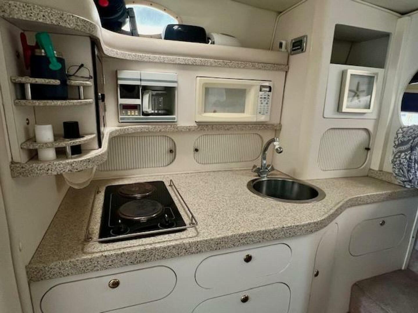 2000 Rinker 342 Fiesta Vee - Image 13