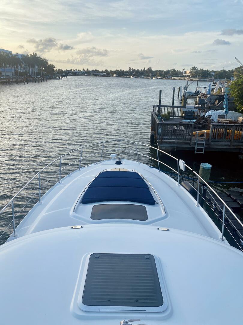 2005 Sea Ray 420 Sundancer - Image 29