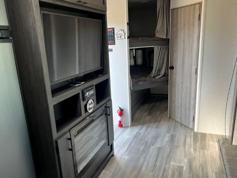 2022 Winnebago Voyage V3033BH - Image 11