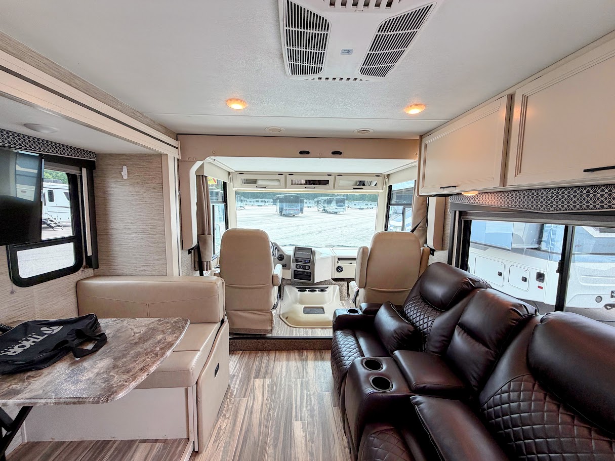 2023 THOR MOTOR COACH ACE 32B - Image 6