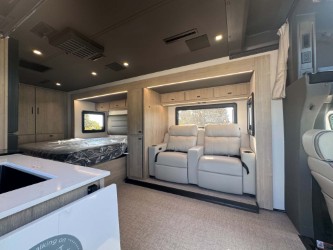 2027 Grand Design Lineage Series M 25FW - Image 14