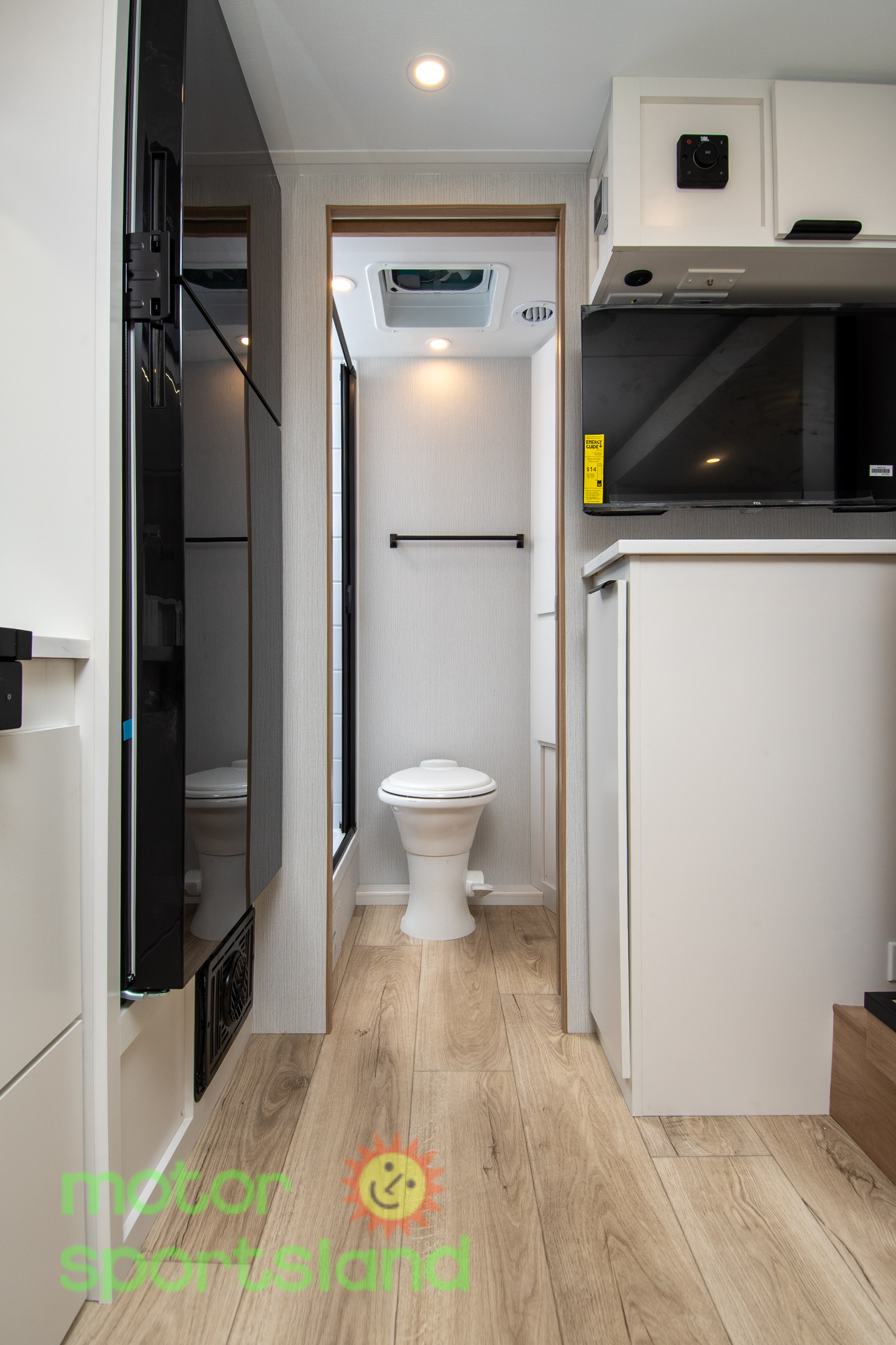 2026 Winnebago Micro Minnie 2108TB - Image 43
