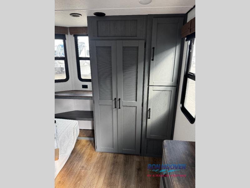 2026 PALOMINO PUMA 421LFT - Image 21