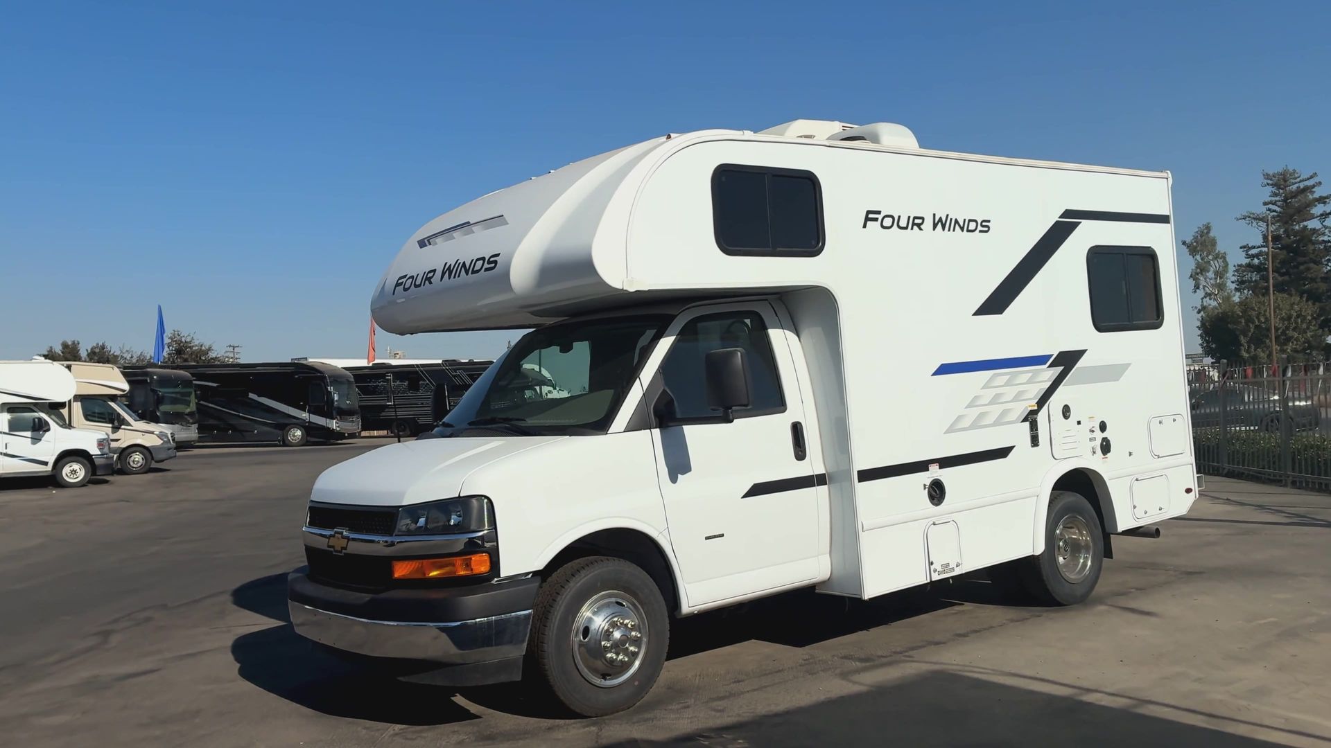 2026 Thor Motor Coach Four Winds Espec 19Z - Image 16