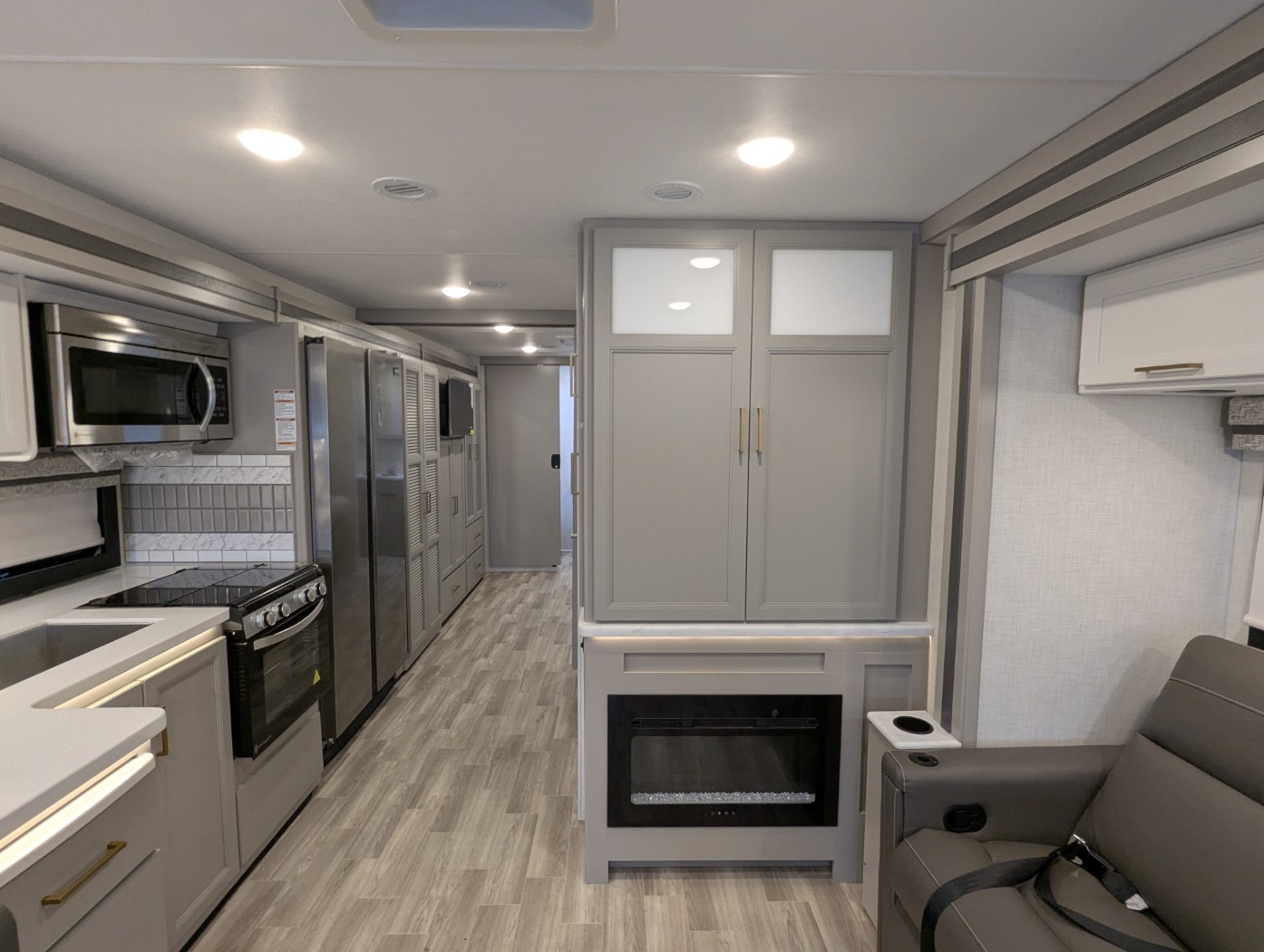 2026 Thor Motor Coach Windsport 36H - Image 15