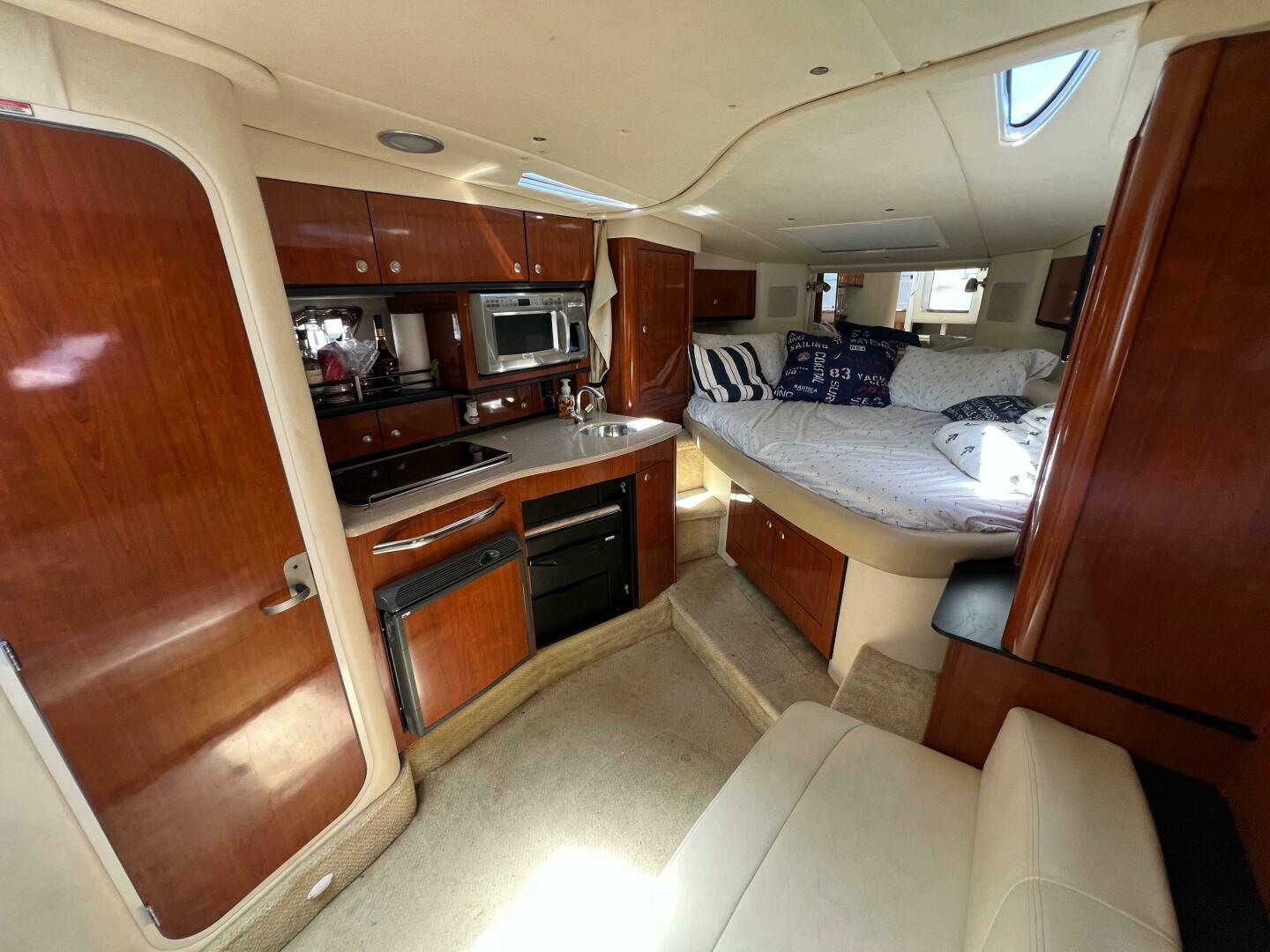 2007 Sea Ray 310 Sundancer - Image 5