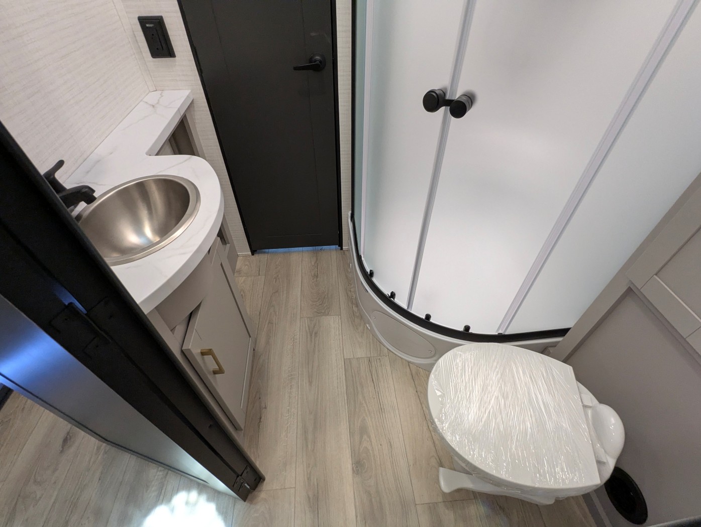 2027 Forest River Stealth 2900 - Image 22