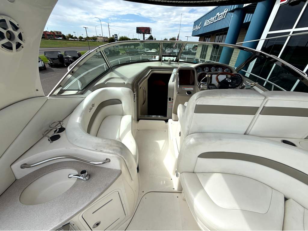 2006 Sea Ray 320 Sundancer - Image 12