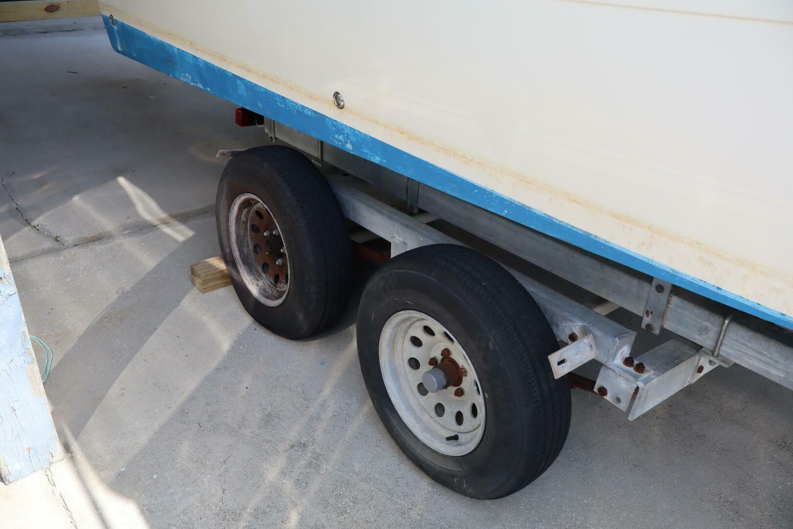 2005 Sea Boss 235 Walkaround - Image 7