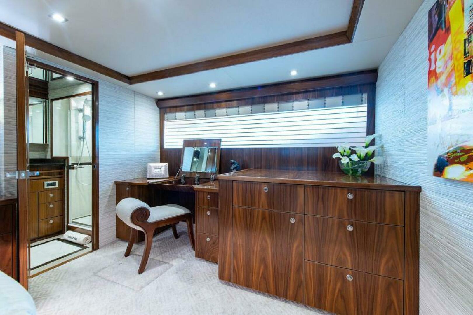2018 Viking Enclosed Flybridge - Image 21