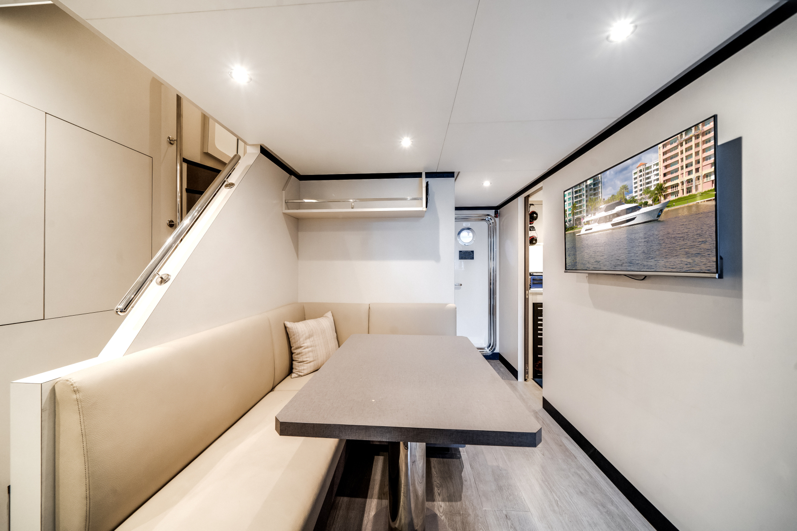 2022 Ocean Alexander 32L - Image 84