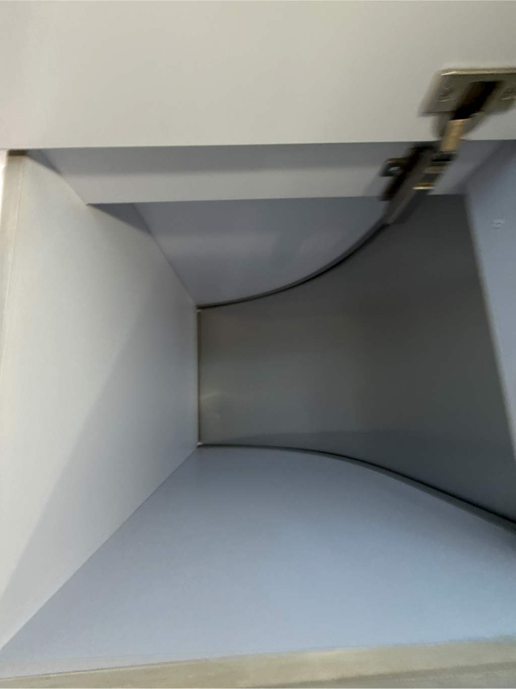 2027 Airstream International 25FB - Image 23