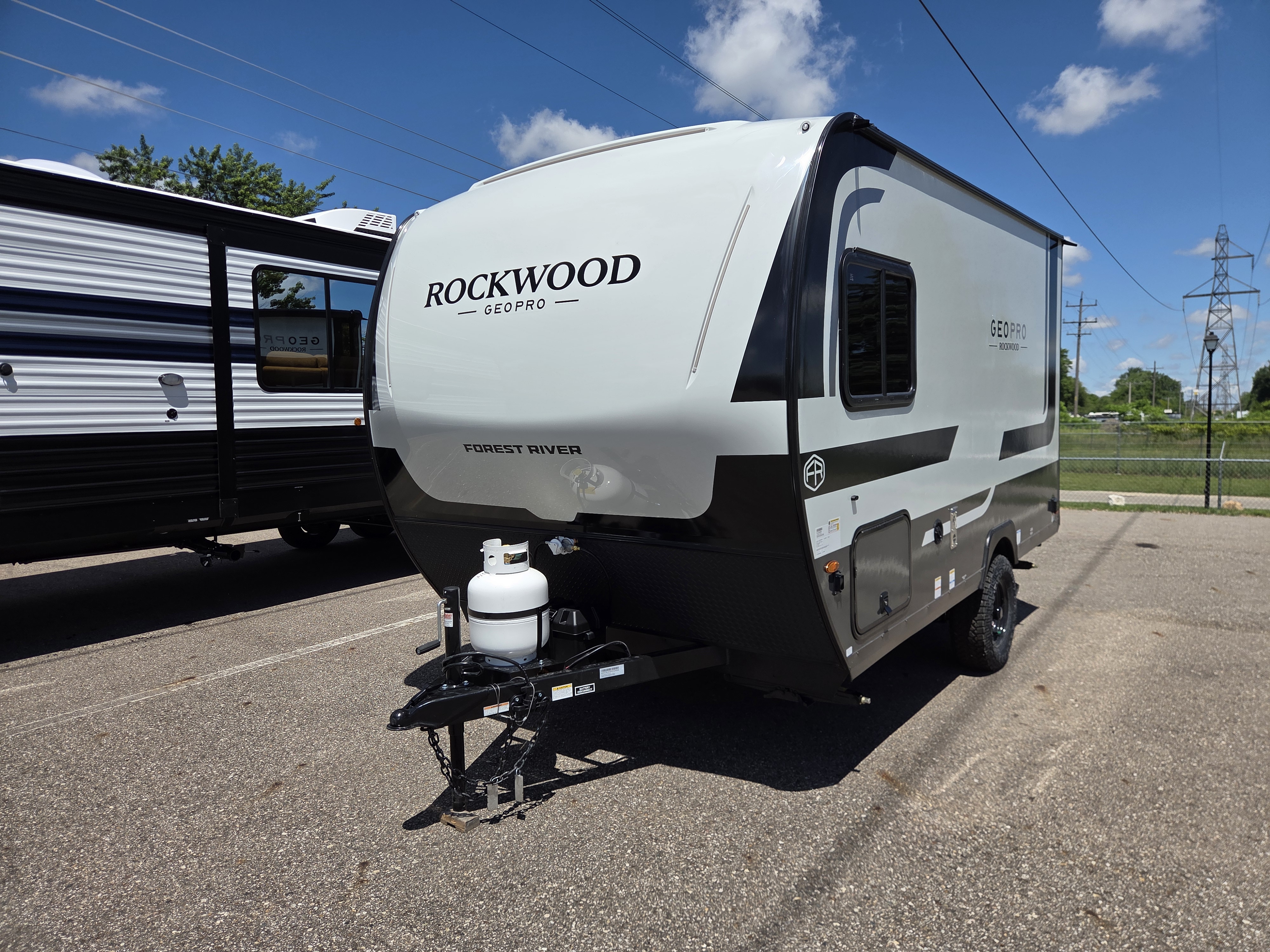 2027 Forest River Rockwood Geo Pro 13DLE - Image 4