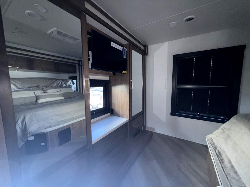 2026 JAYCO SENECA 37M - Image 28
