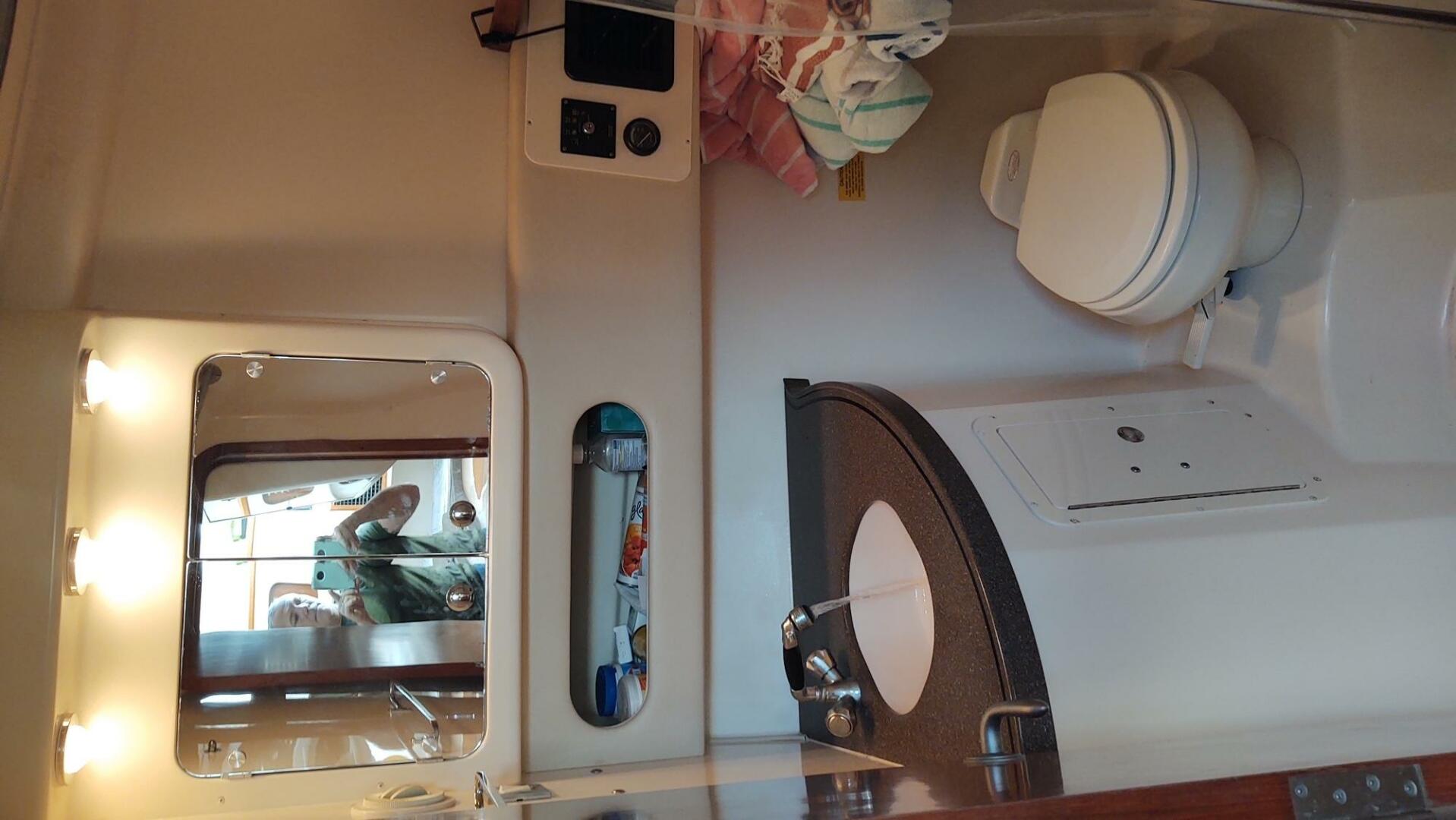 2006 Grady-White Express 360 - Image 25