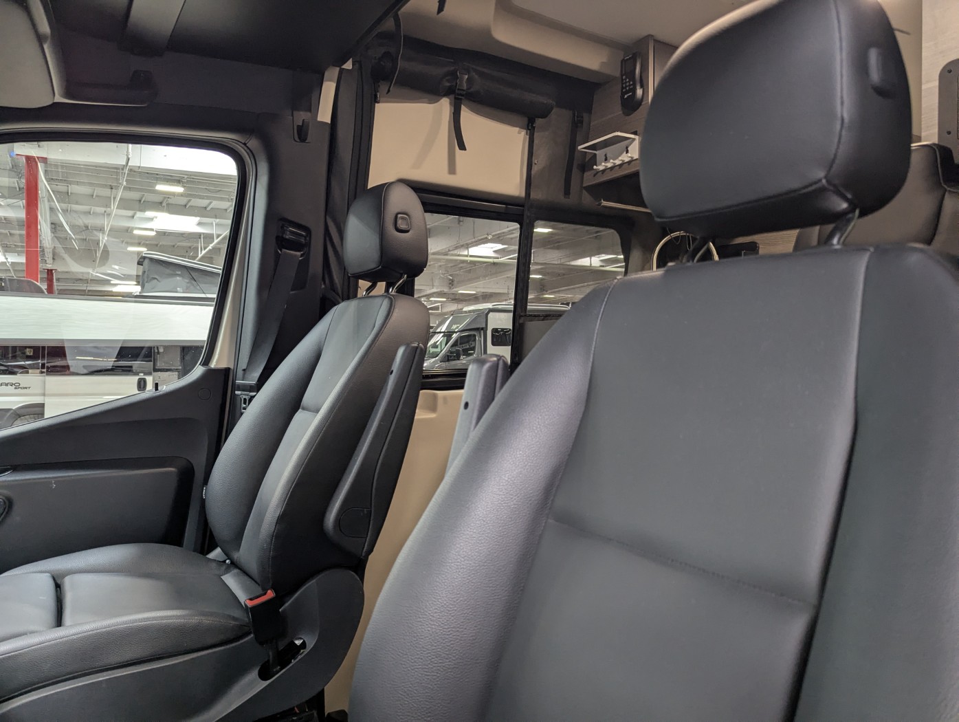 2025 Entegra Coach Launch 19Y - Image 9